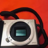 Sony a6000, объектив, аккумулятор, кабель для зарядки 6