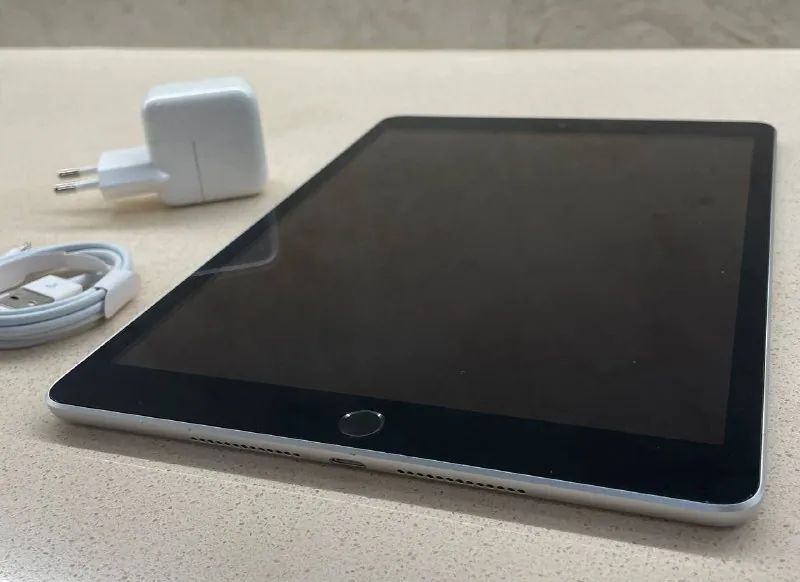Apple iPad 9, 64 GB 1