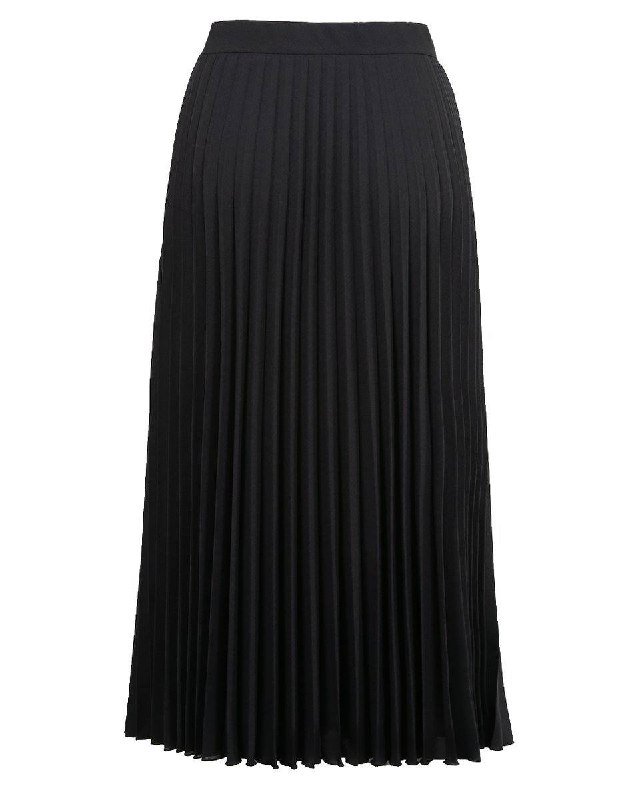 Юбка миди Stradivarius, худи зеленое, худи черное, белая блуза короткий рукав, белая блуза длинный рукав, бежевая накидка, черная блуза короткий рукав