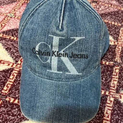Джинсовая кепка Calvin Klein