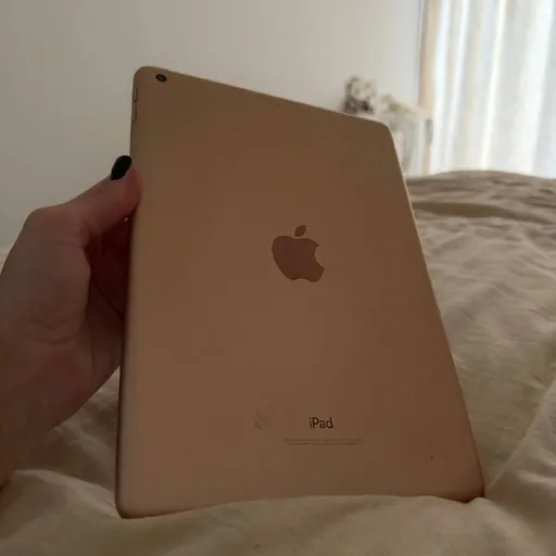 Планшет Apple
