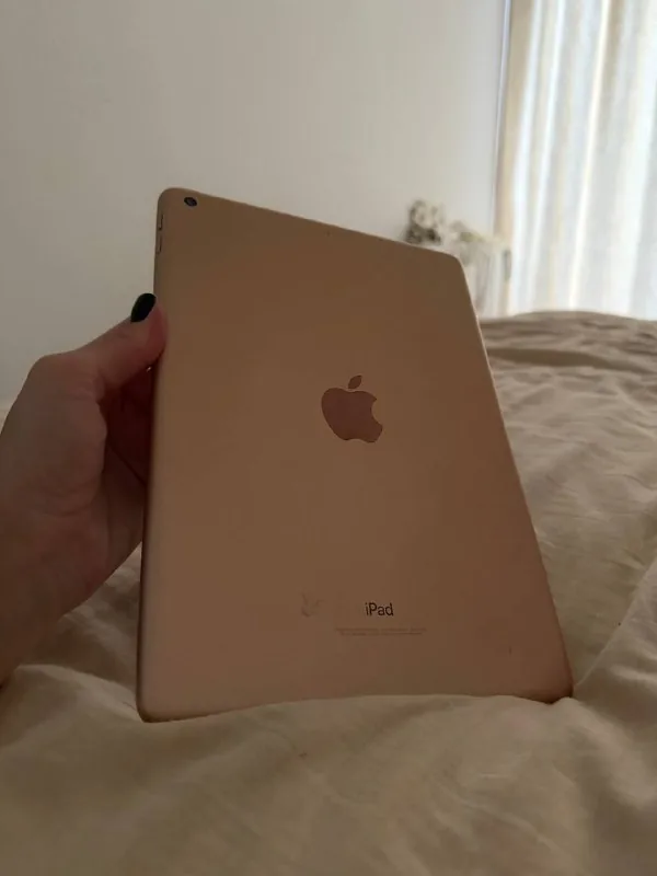 Планшет Apple 1