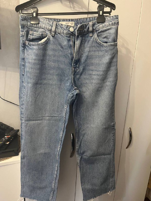 Stradivarius, Zara, Levis светлые, Mango джинсы, Levis темные 5