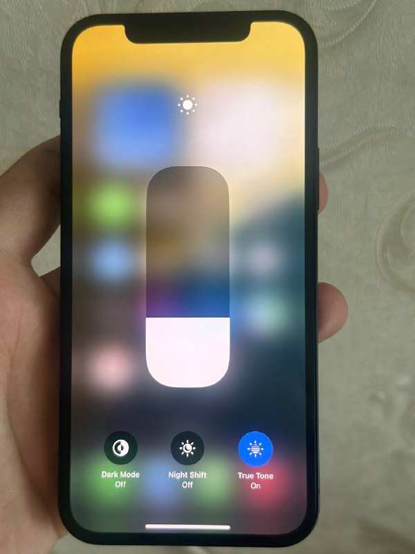 iPhone 12 4
