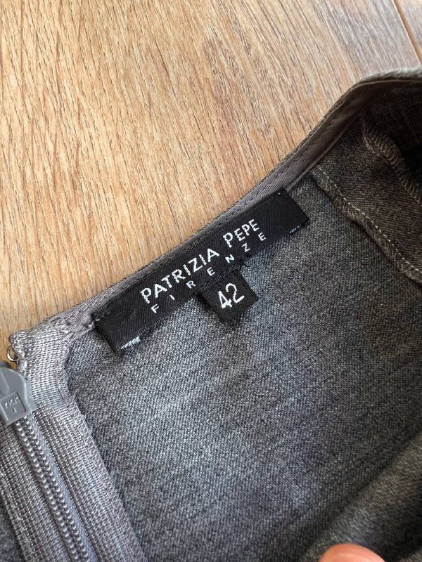 Деловое платье из верджинской шерсти Patrizia Pepe 42 XS-S 2