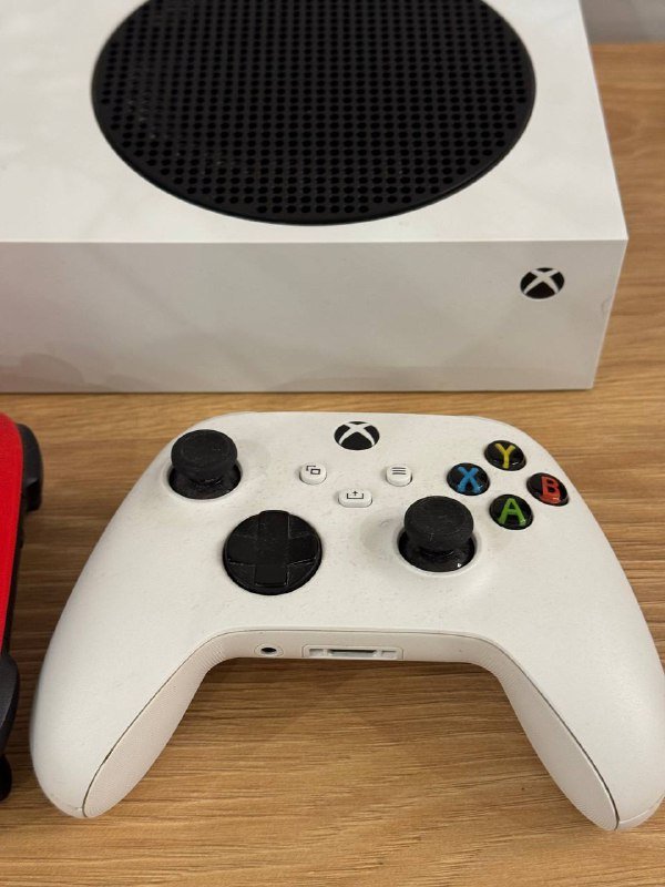 Xbox Series S 512 GB, 2 геймпада 2