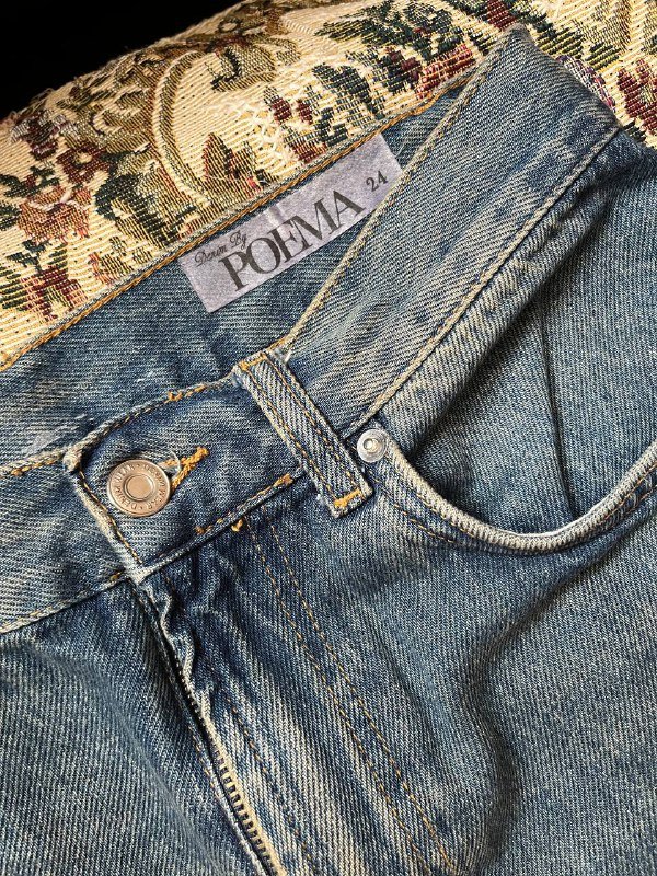 Шорты, Джинсы, Кроссовки DC, Кроссовки ASICS, Белый топ, Серый топ 4