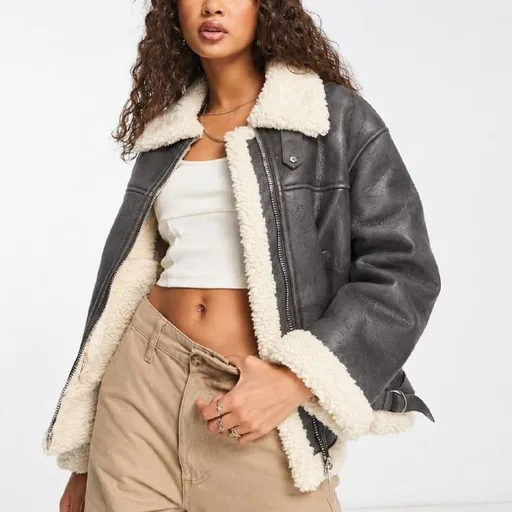 Дублёнка Bershka