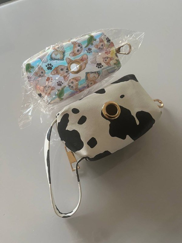 Сумочки диспенсеры для собачьих пакетиков