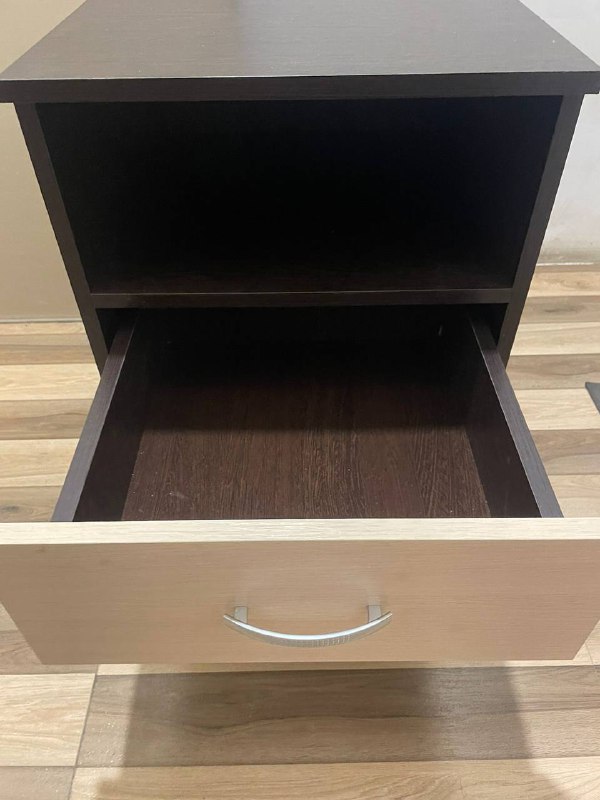 Прикроватная тумба, журнальный приставной столик 2