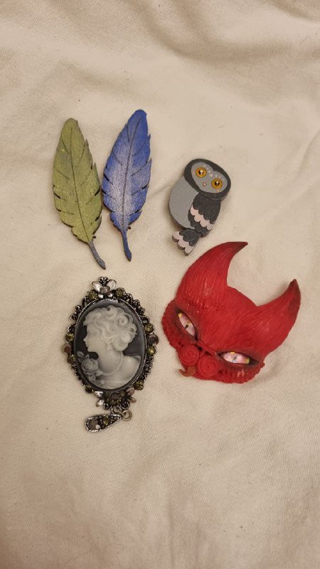 Часы, броши, браслеты 2