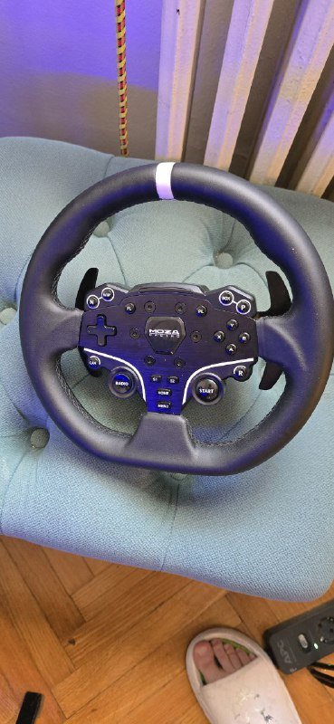 Moza R5 steering wheel, pedals, shifter, Playseat cockpit set