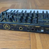 Синтезатор Arturia Microbrute Creation Edition 2