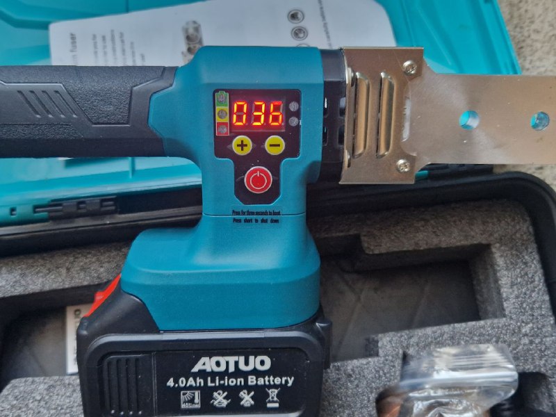 Сварочный утюг паяльник для пластиковых труб аккумуляторный 2