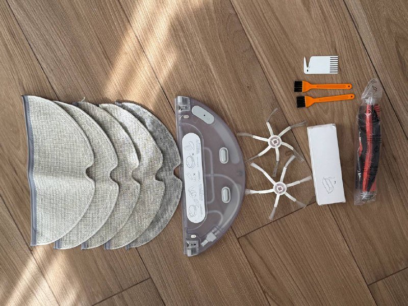 Робот-пылесос Xiaomi Mi Robot Vacuum-Mop 2 4