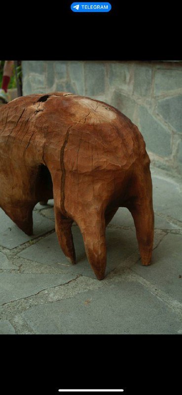 Деревянные изделия мастера: скульптуры и мебель 3