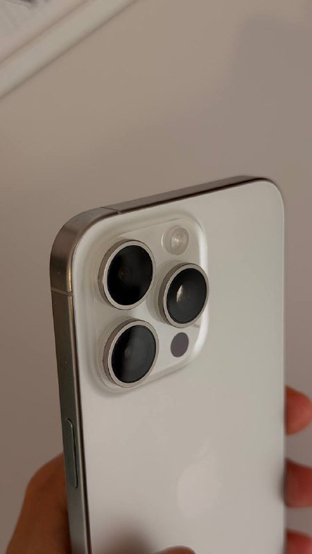 iPhone 15 Pro Max 256 ГБ White Titanium 5