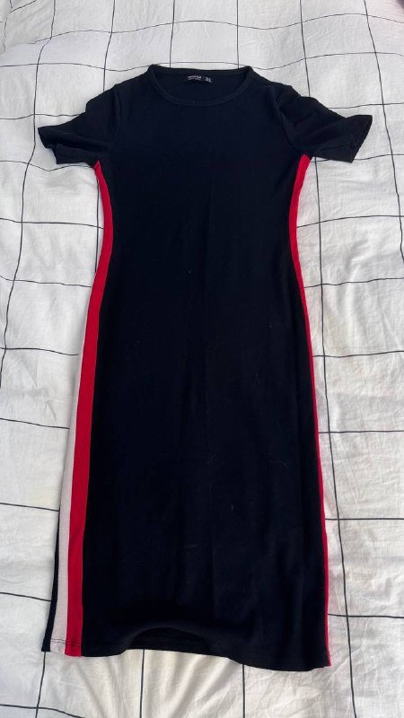 платья, топы, шорты, джинсы, брюки, юбки, базовые вещи