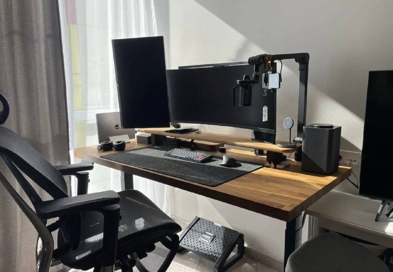 Компьютерный стол lifedesk с регулировкой высоты
