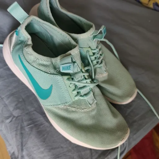 Кроссовки Nike
