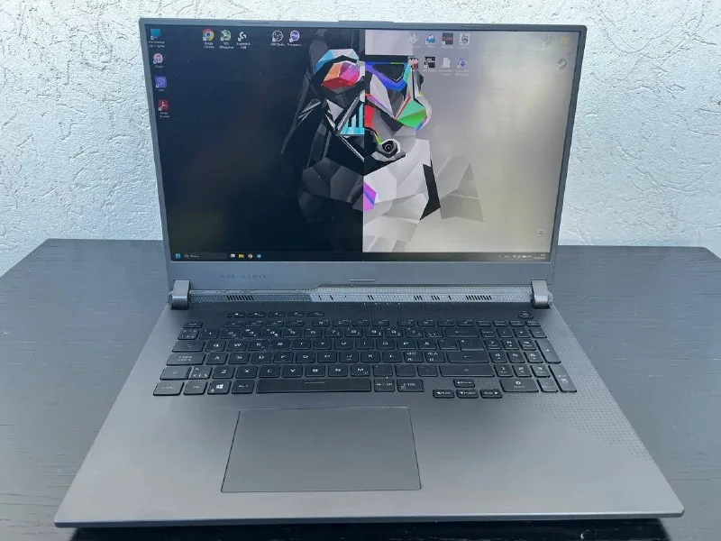 Ноутбук ASUS ROG Strix G17 1