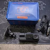 Автомобильный видеорегистратор с двумя камерами 1