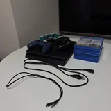 Sony PlayStation 4 Slim, 3 контроллера, 6 игр 3