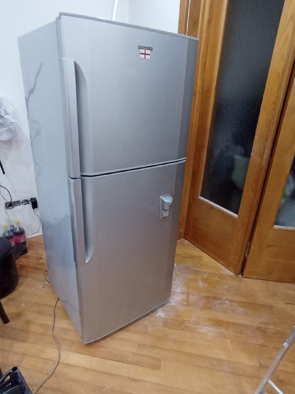 Холодильник бу Hitachi 4