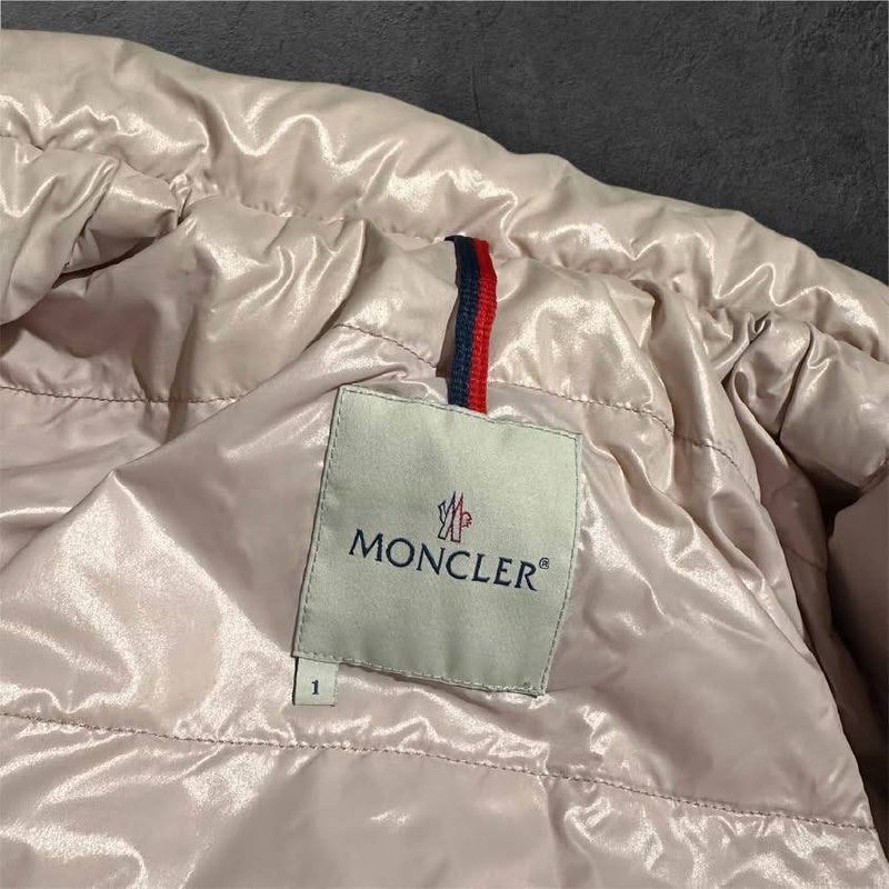 Moncler розовый, Moncler черный, Barbour, Moose knuckles куртки 3
