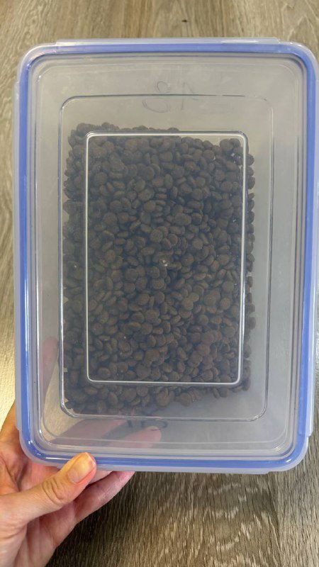 Контейнер для хранения корма 4,5 литра 2