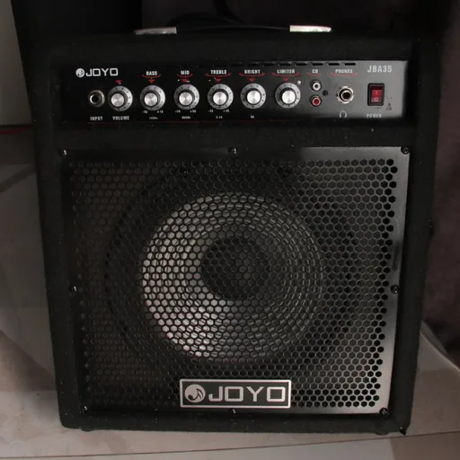 Басовый комбик JOYO JBA35