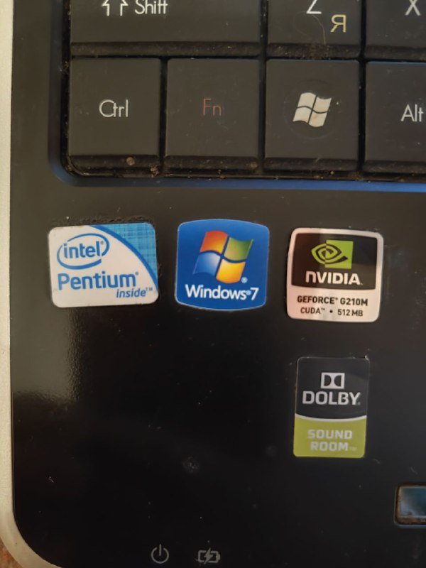 Старый ноутбук Packard Bell EasyNote TJ65 3