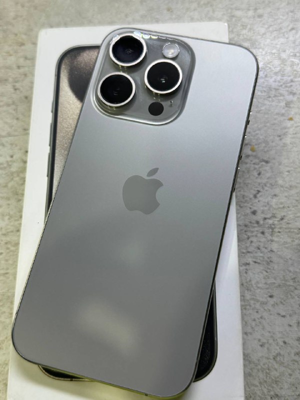 iPhone 15 pro 128 gb
