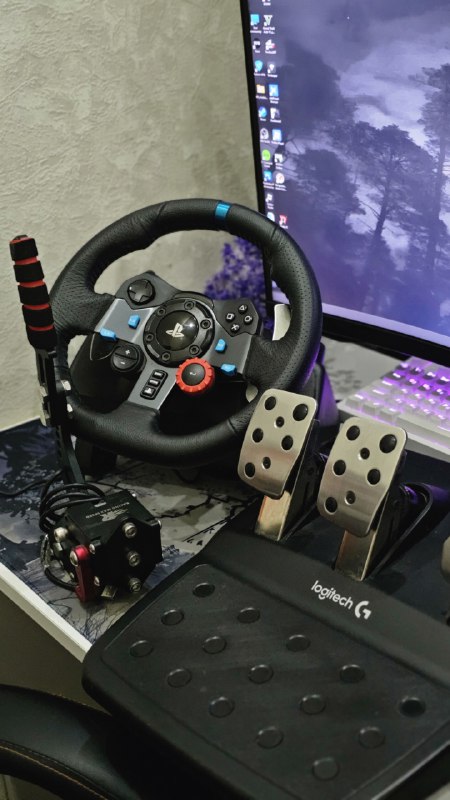 Игровой руль Logitech G29 с педалями 1