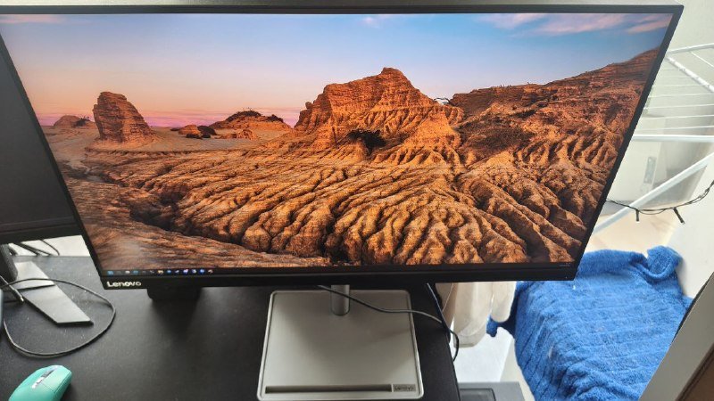 Телевизор Hisense A7 43" 4K, Монитор Gigabyte M28U 28" 4K, Монитор Lenovo L28u-35 28" 4K 4