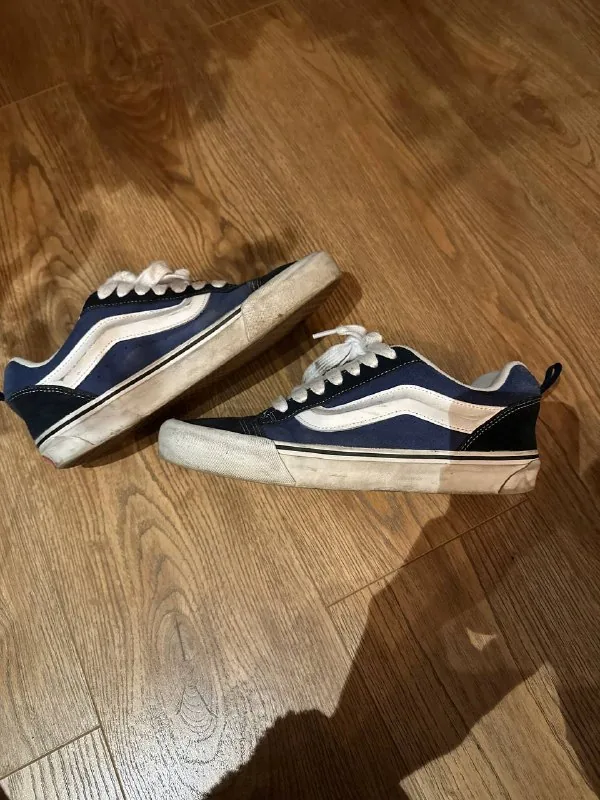 Vans knu