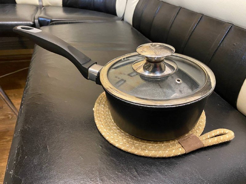 Кастрюля Berllong 20 см, Ковш 18 см с крышками, подставка под горячее 4