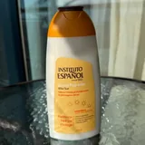 Clarins, стеклянный контейнер, крем после загара, SPF 50, помада, стакан, лопатки, серьги 1