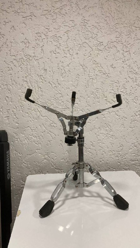 Части от барабанов: стойки, тарелки, малый, том, ковбелл, педали 3