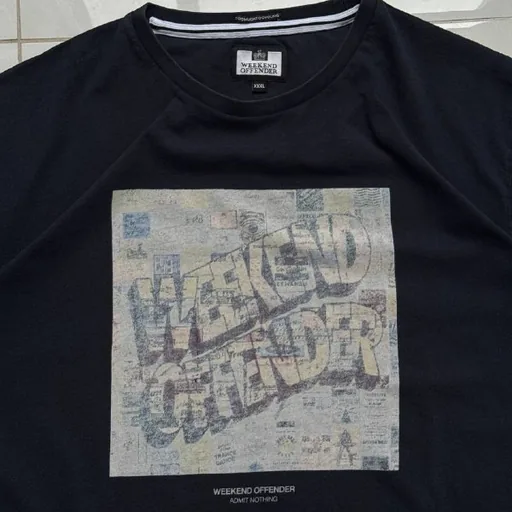 Футболка Weekend Offender