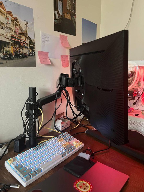 Игровой компьютер, монитор, клавиатура