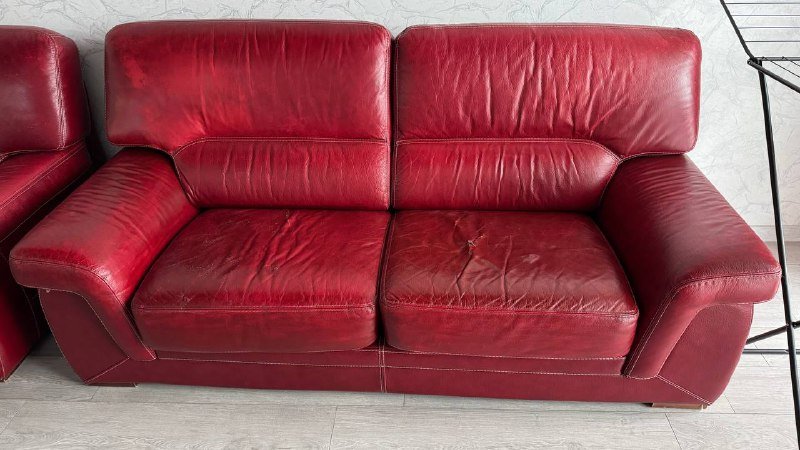 красные кожаные диваны 5
