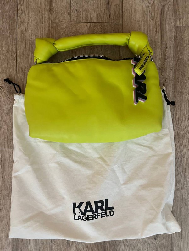 Сумка Karl Lagerfeld с пыльником