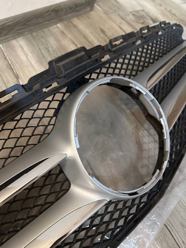 Передняя решетка Mercedes W205 C-Class C250 C300 C43AMG 3