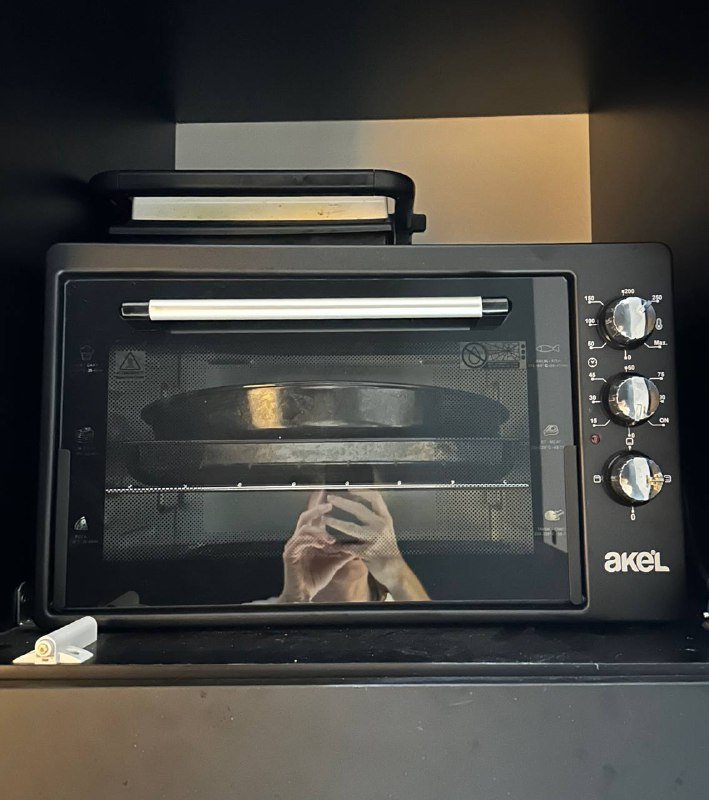 Духовка с двумя противнями