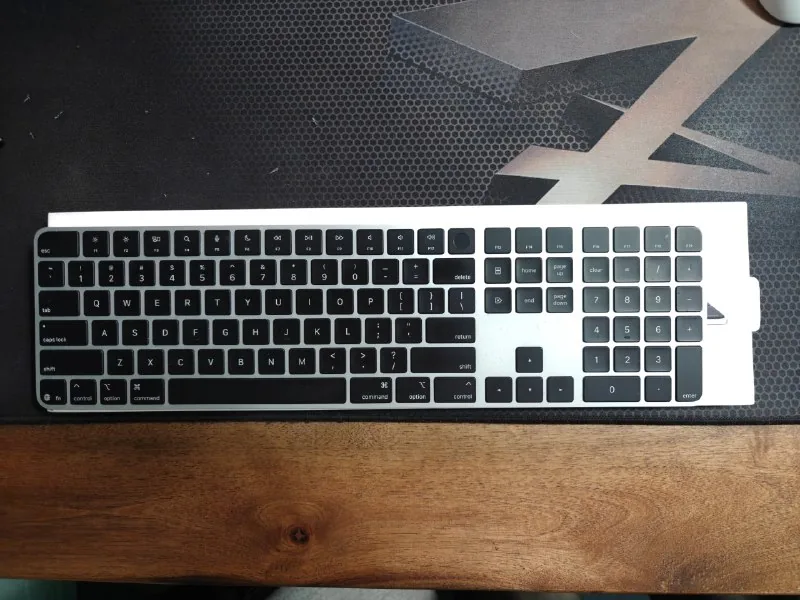 APPLE Magic Keyboard Touch ID 1