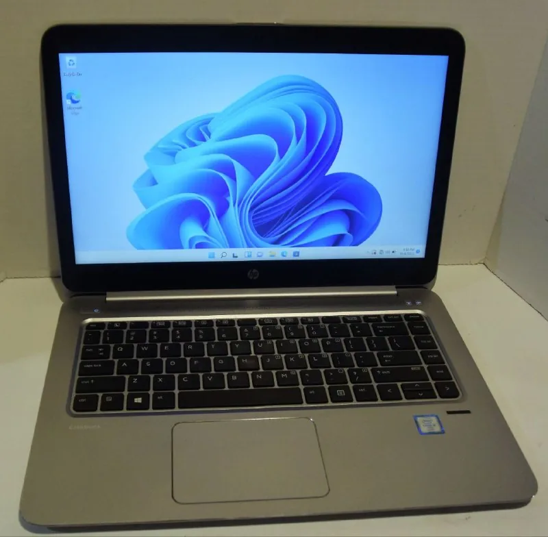 HP 1040 G4 ноутбук