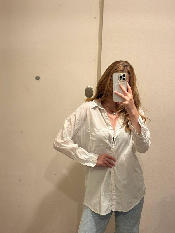 Платье, черный топ, зеленый топ, голубая куртка, белая рубашка 5