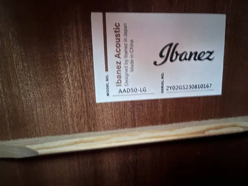 Гитара Ibanez AAD50-LG, чехол, табурет