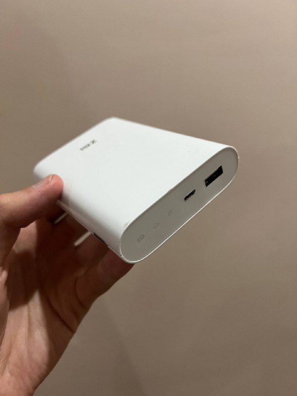 Powerbank 7800 mAh, 4G LTE модем с сим-картой